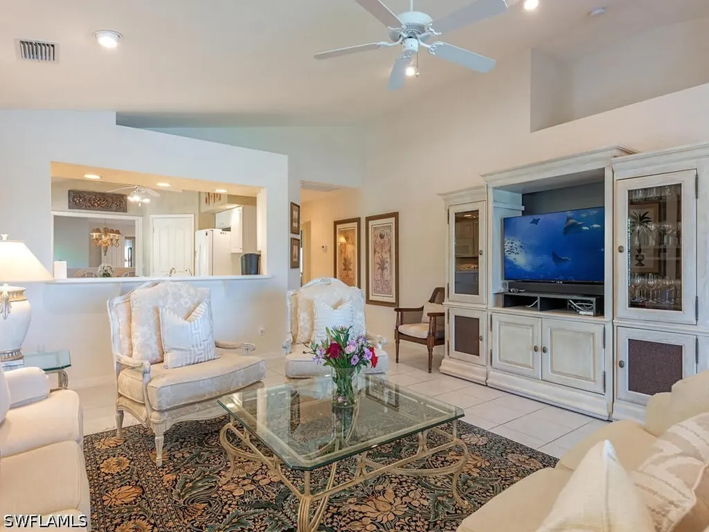 4415 Dover Court Naples FL 34105