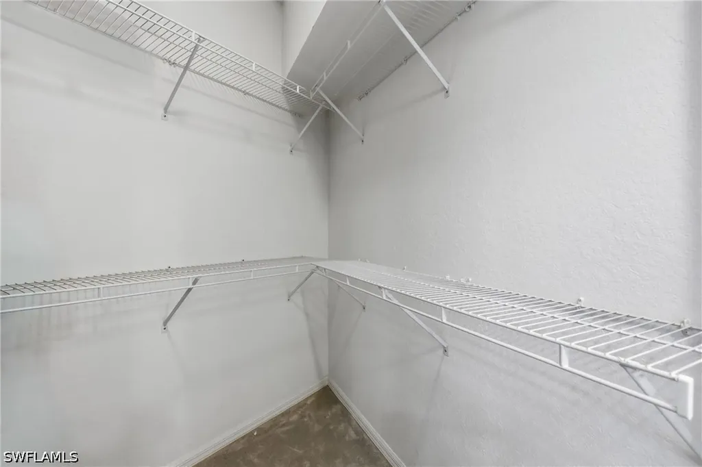 8420 Excalibur Circle Naples FL 34108