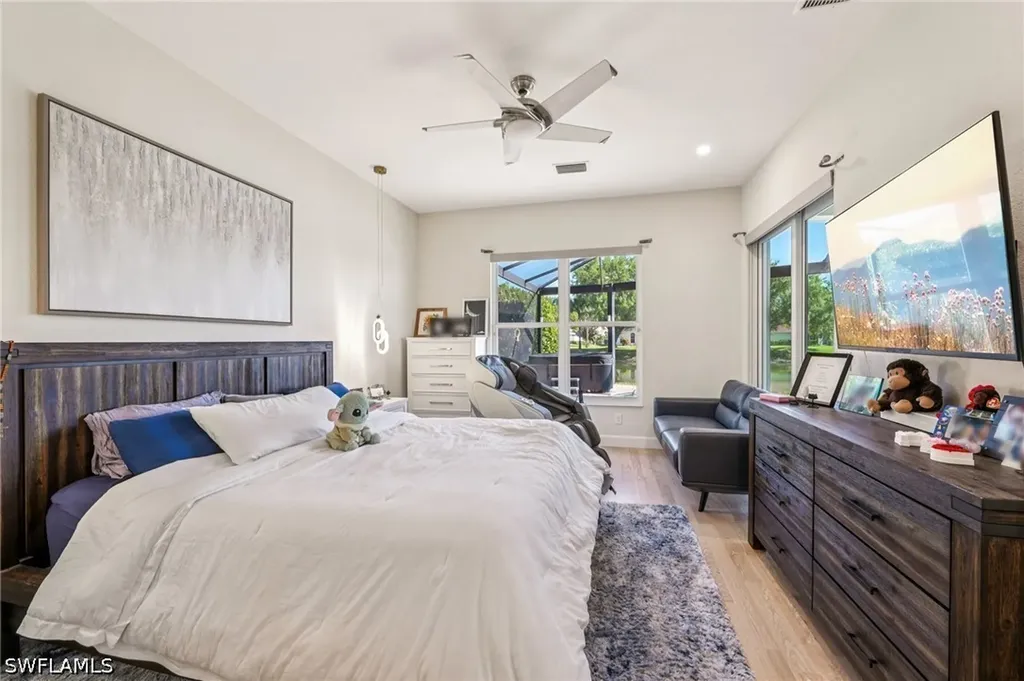199 Vista Lane Naples FL 34119