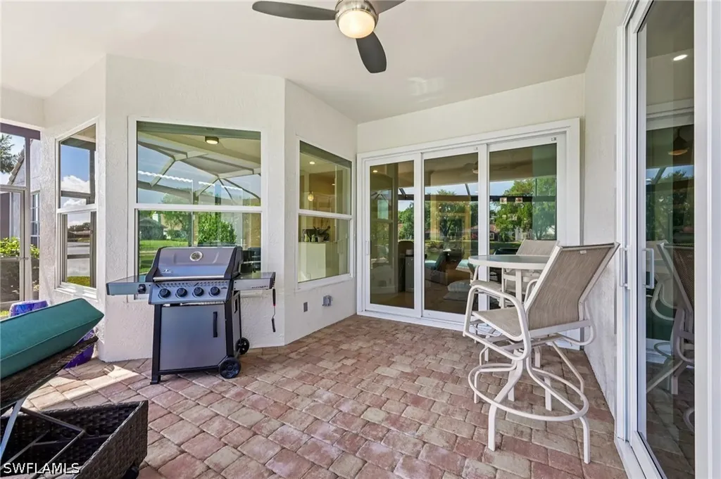 199 Vista Lane Naples FL 34119
