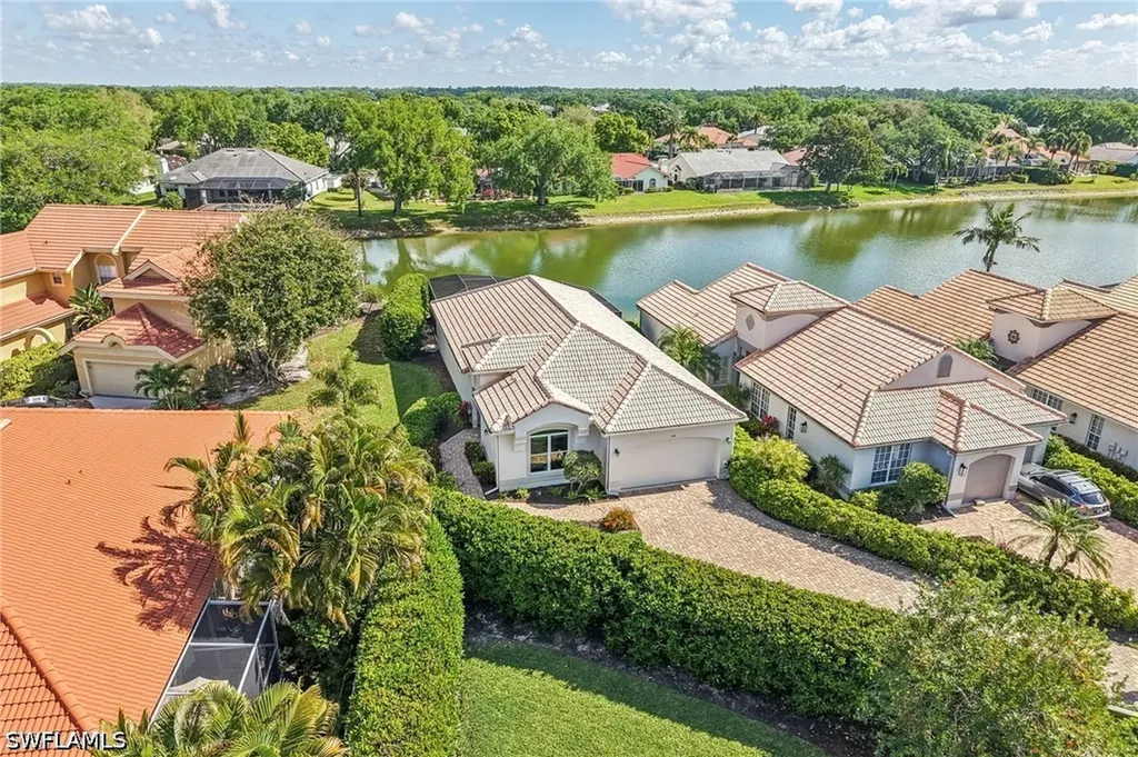 199 Vista Lane Naples FL 34119