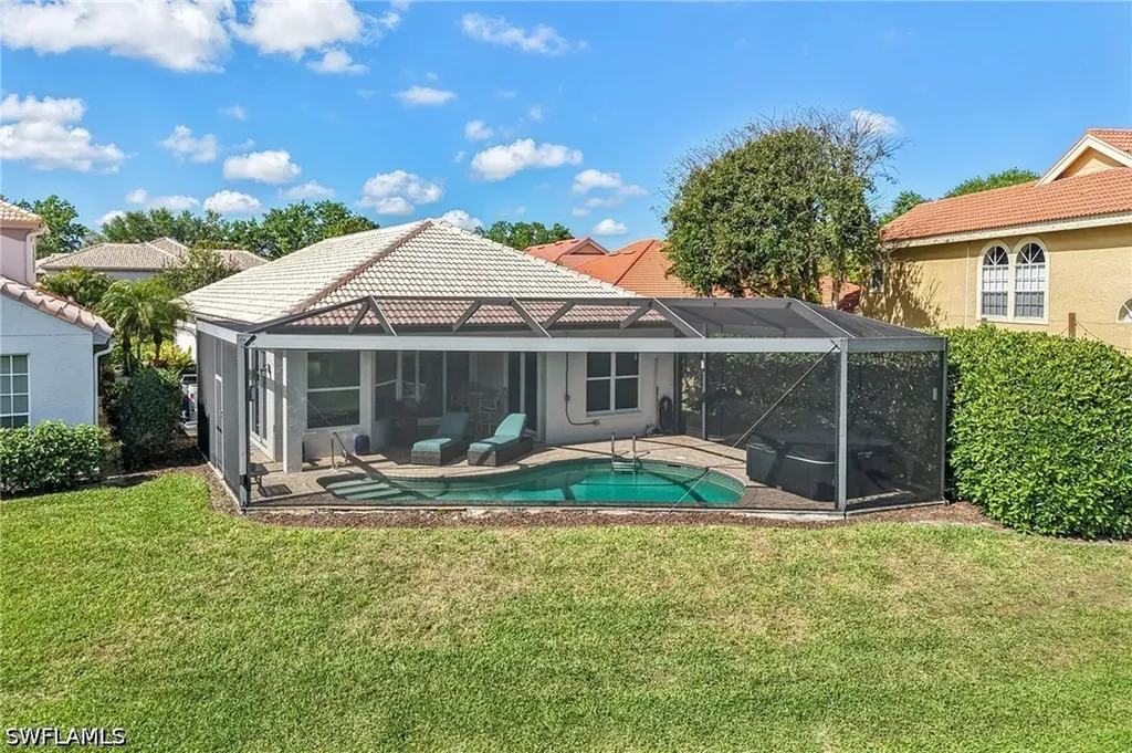 199 Vista Lane Naples FL 34119
