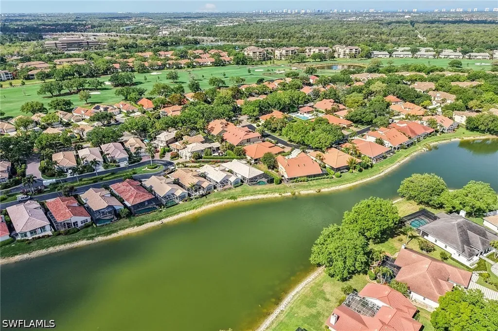 199 Vista Lane Naples FL 34119