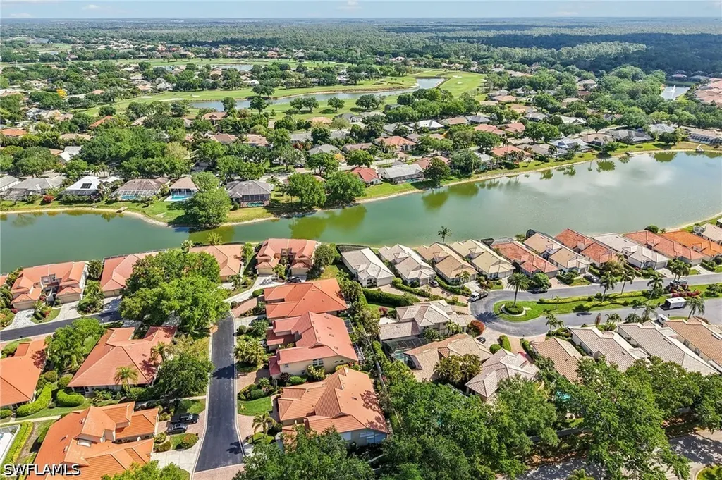 199 Vista Lane Naples FL 34119
