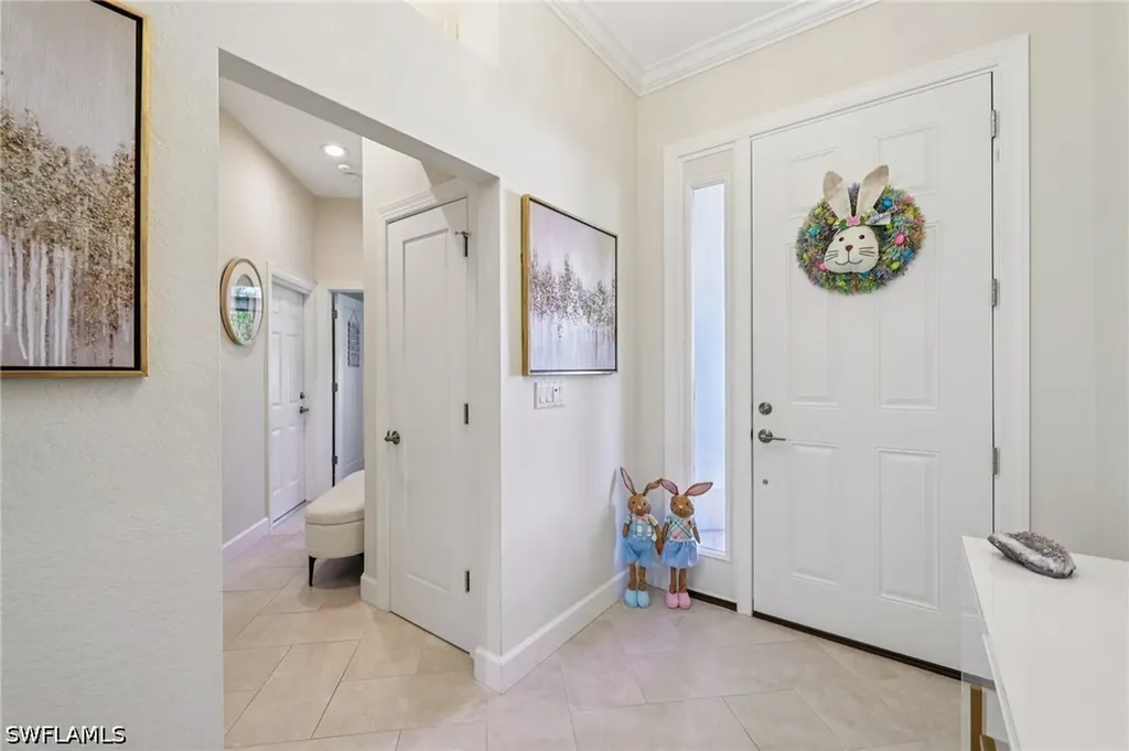 199 Vista Lane Naples FL 34119