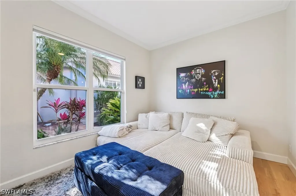 199 Vista Lane Naples FL 34119