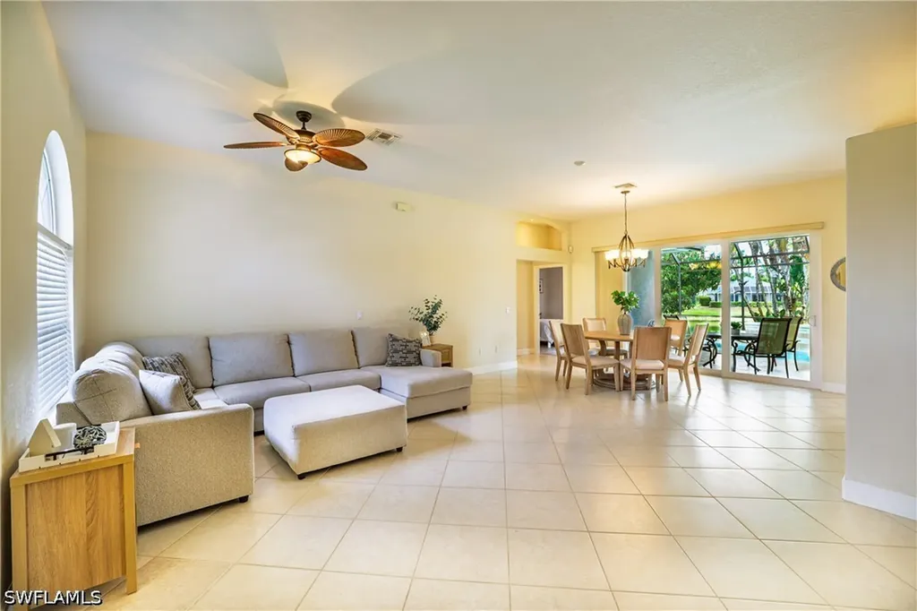 5235 Malvern Court Naples FL 34112