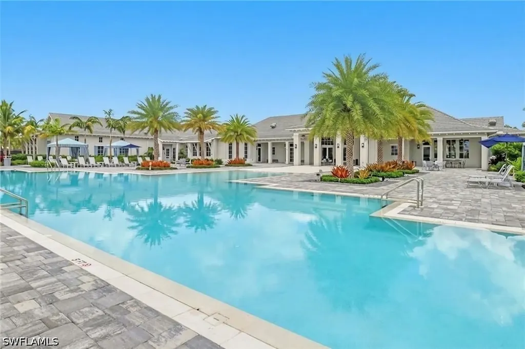 8966 Saint Lucia Drive Naples FL 34114