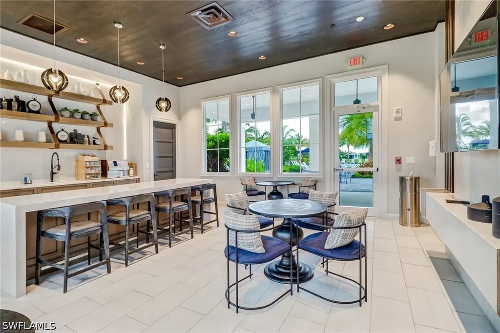8966 Saint Lucia Drive Naples FL 34114