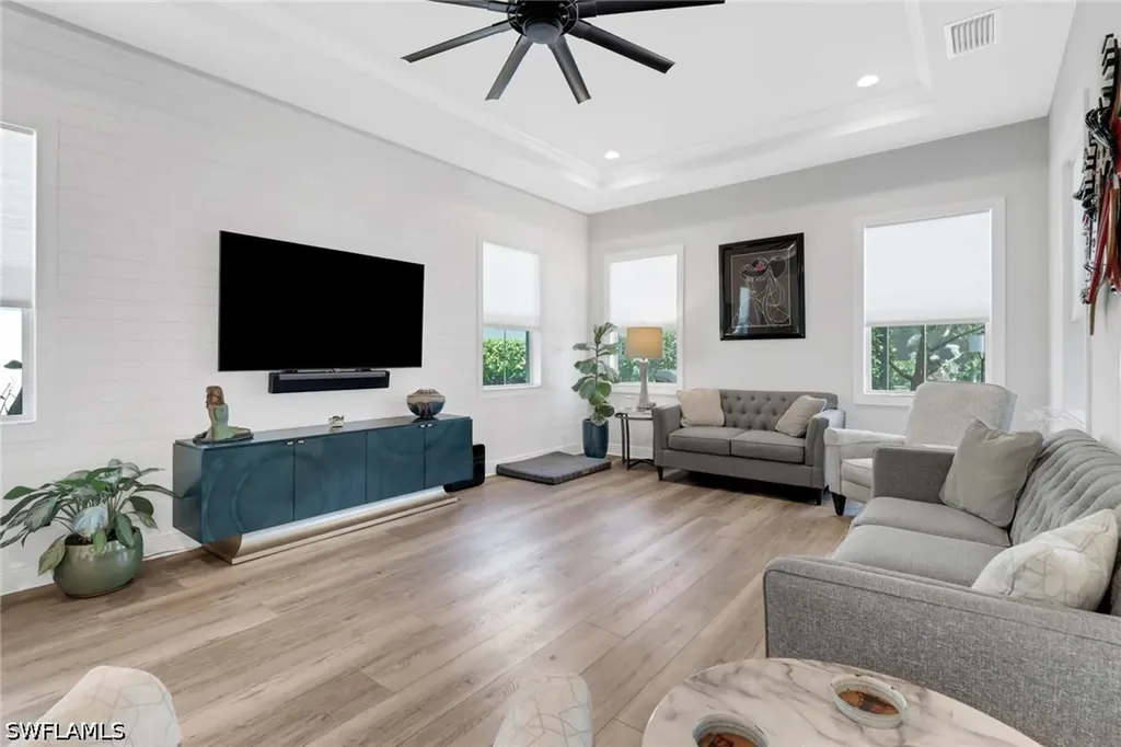 8966 Saint Lucia Drive Naples FL 34114