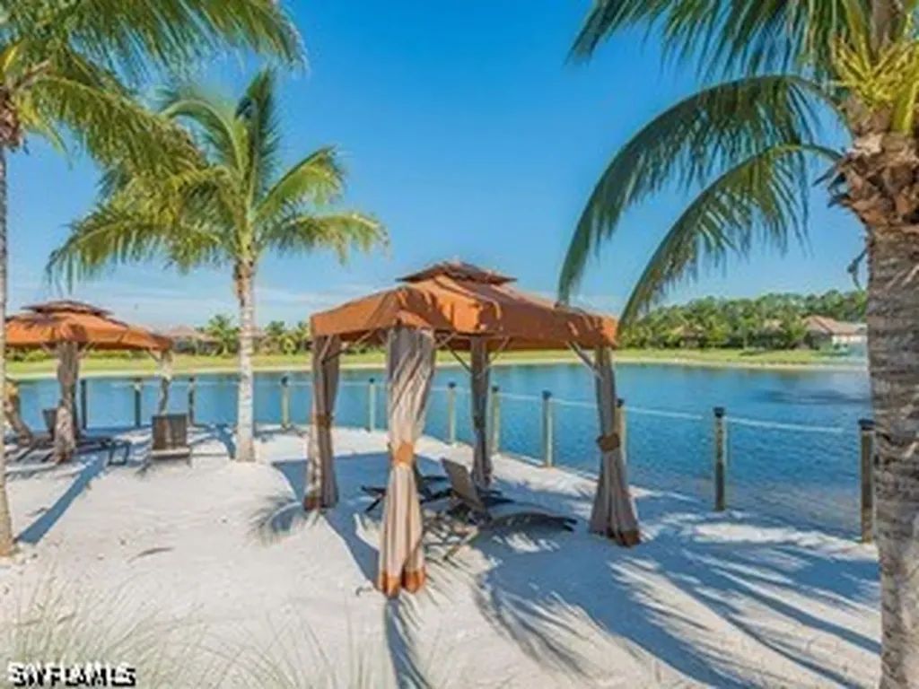 9844 Venezia Circle E Naples FL 34113