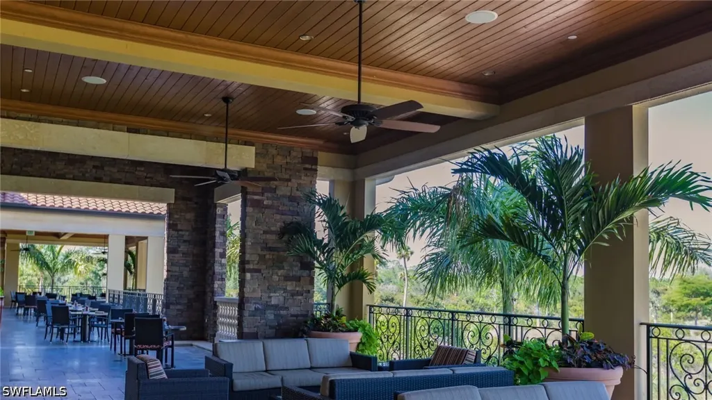 9844 Venezia Circle E Naples FL 34113