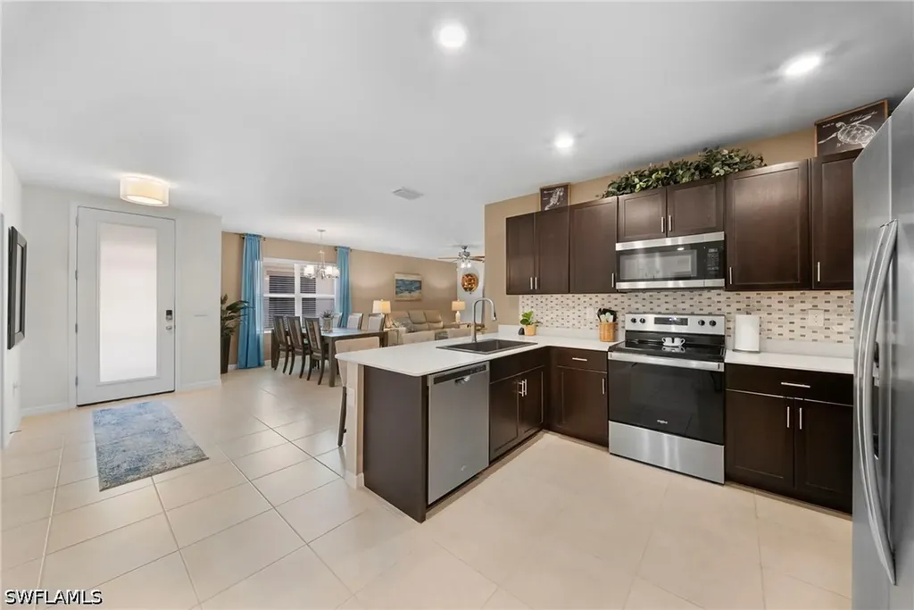 20099 Fiddlewood Avenue North Fort Myers FL 33917