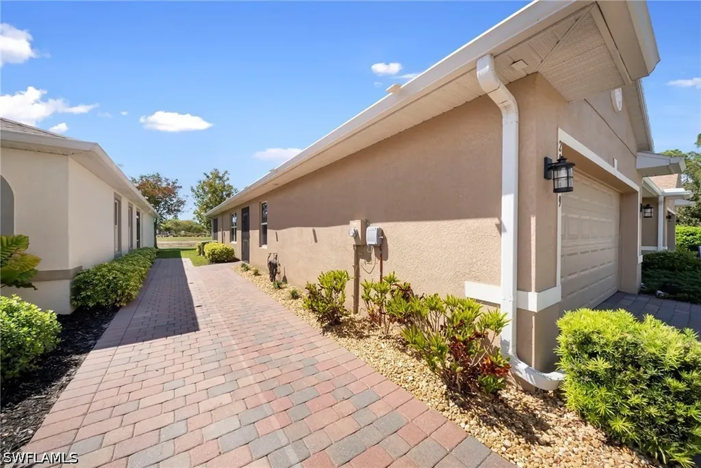 20099 Fiddlewood Avenue North Fort Myers FL 33917