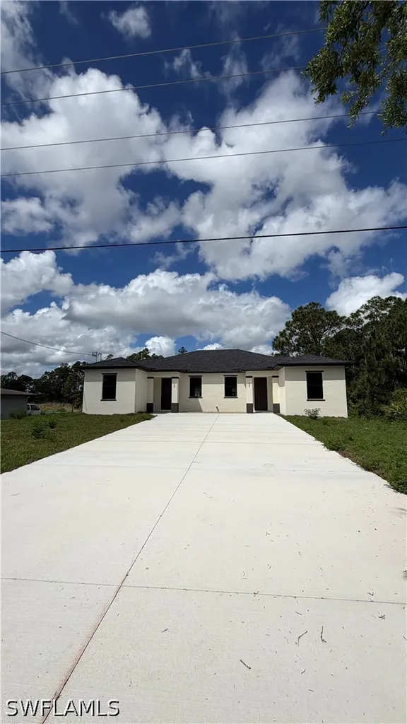 496-498 Bell Boulevard S Lehigh Acres FL 33974