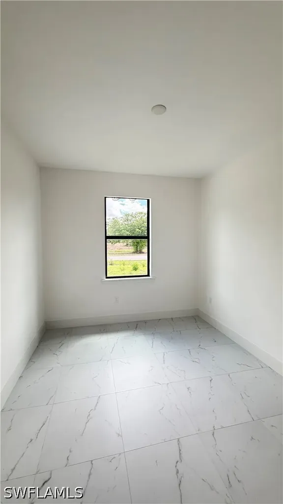 496-498 Bell Boulevard S Lehigh Acres FL 33974