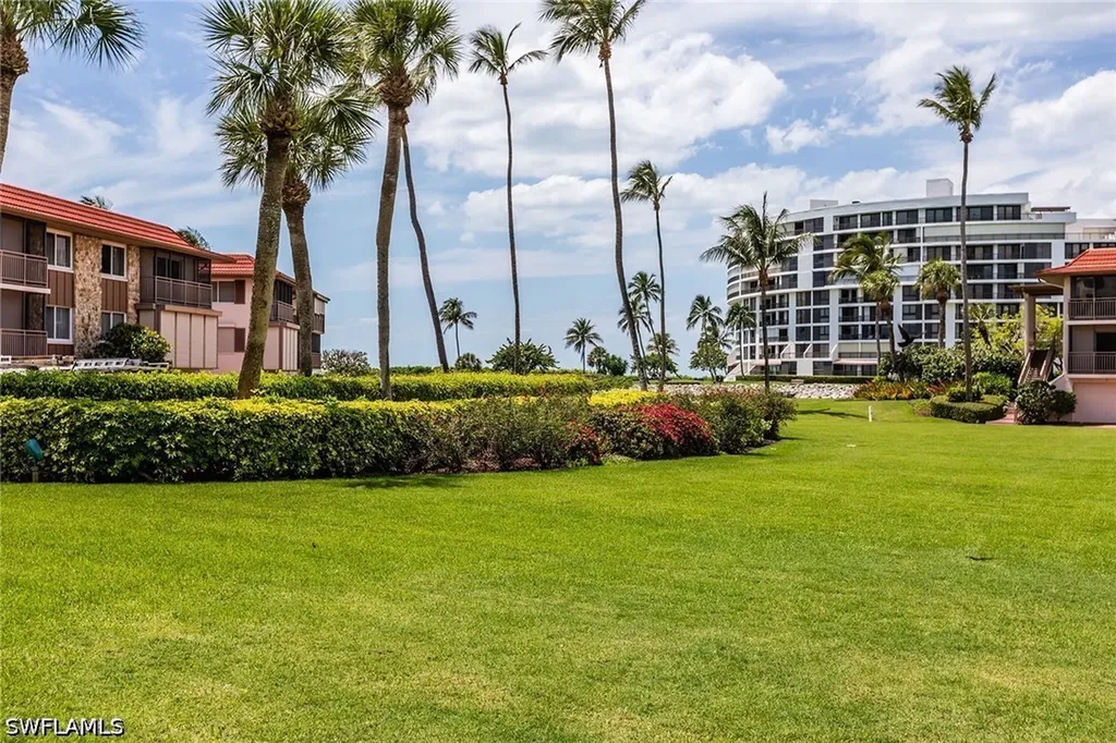 2203 Gulf Shore Boulevard N Naples FL 34102