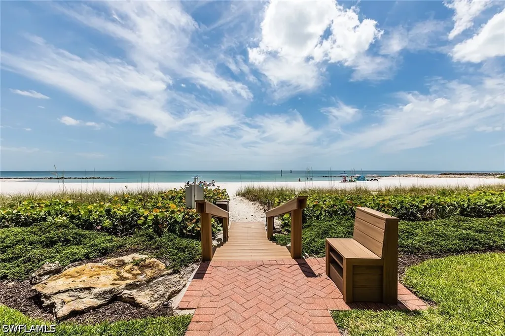 2203 Gulf Shore Boulevard N Naples FL 34102