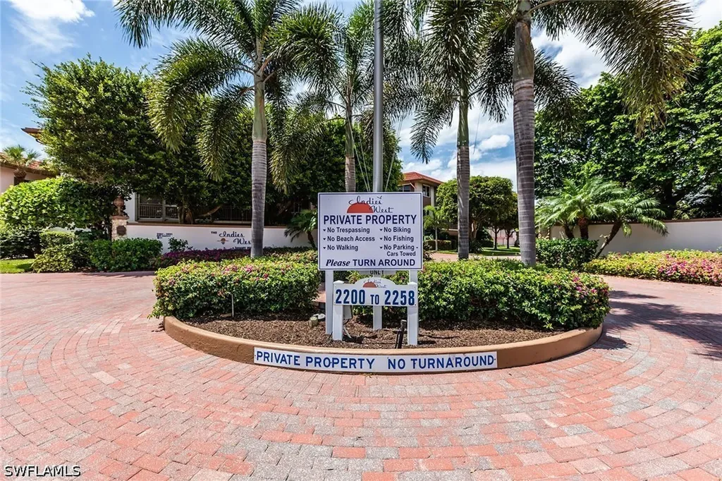 2203 Gulf Shore Boulevard N Naples FL 34102