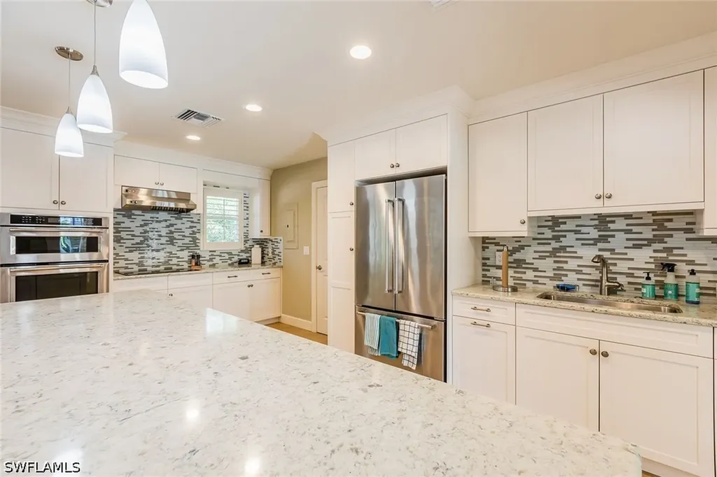2203 Gulf Shore Boulevard N Naples FL 34102