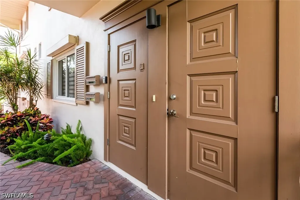 2203 Gulf Shore Boulevard N Naples FL 34102