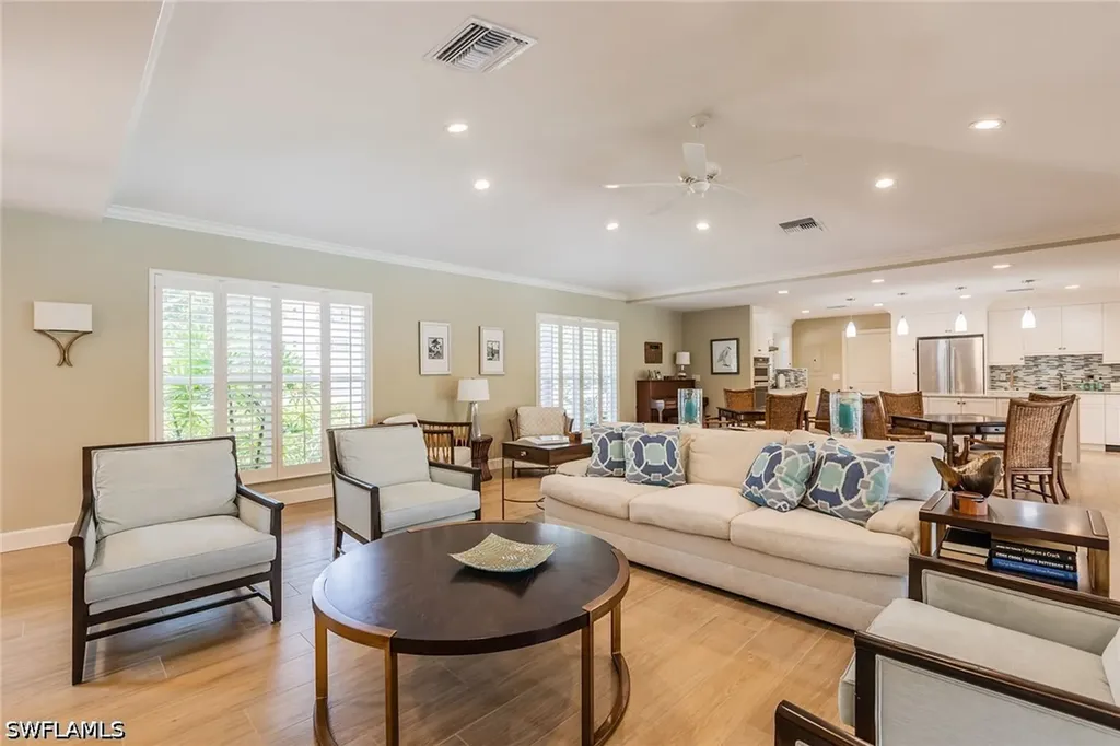 2203 Gulf Shore Boulevard N Naples FL 34102