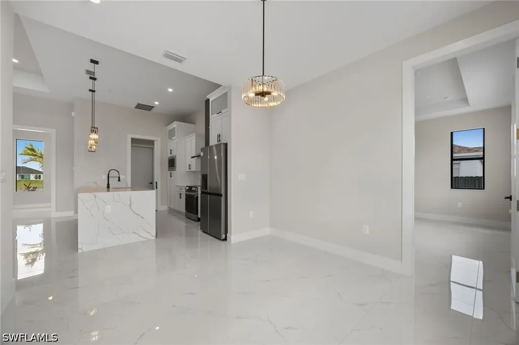 2015 NW 21st Street Cape Coral FL 33993