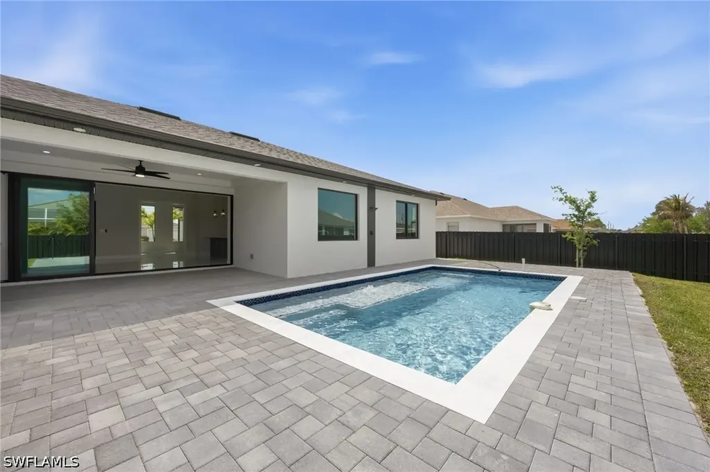 2015 NW 21st Street Cape Coral FL 33993