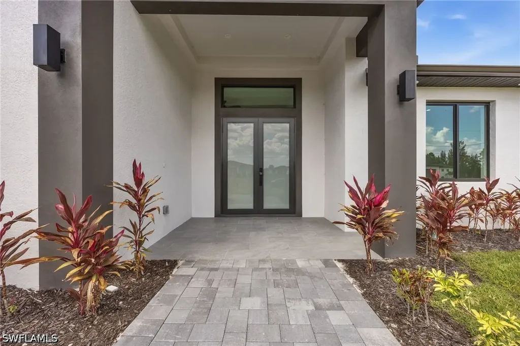 2015 NW 21st Street Cape Coral FL 33993