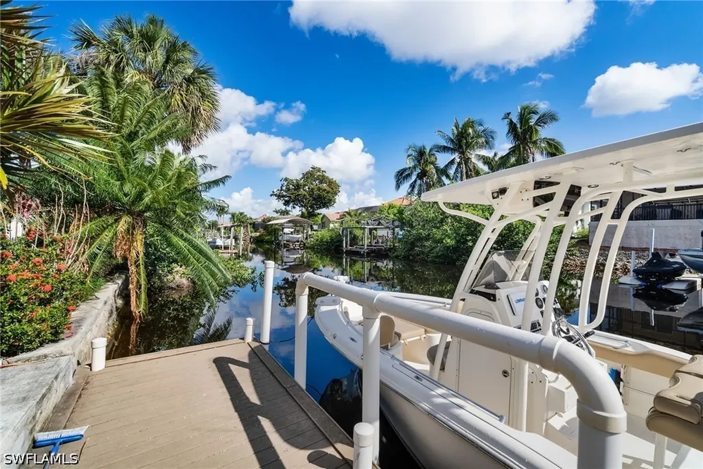5650 Park Road Fort Myers FL 33908
