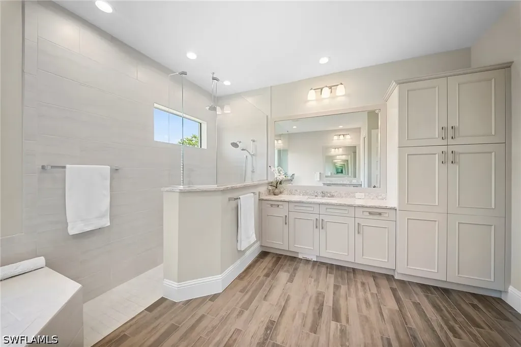 6076 Lucaya Way Naples FL 34113