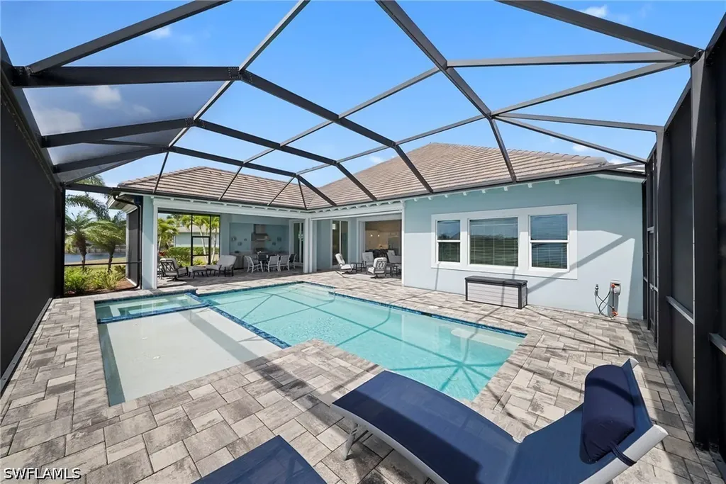 6076 Lucaya Way Naples FL 34113