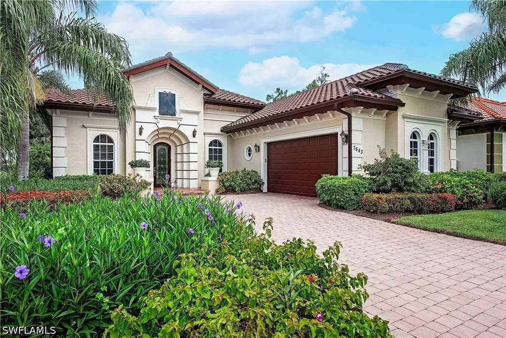 Naples FL, 7643 Cottesmore Drive