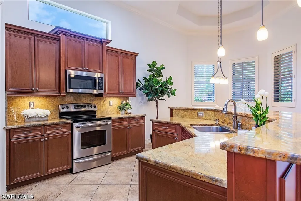7643 Cottesmore Drive Naples FL 34113