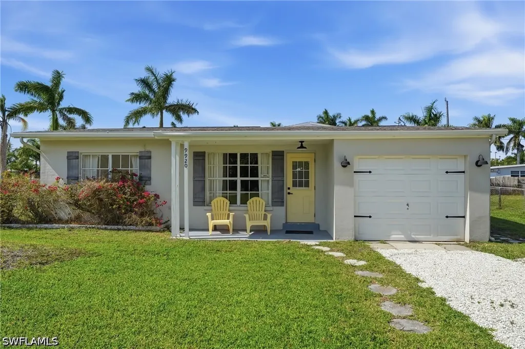 9920 Almetta Avenue Fort Myers FL 33919