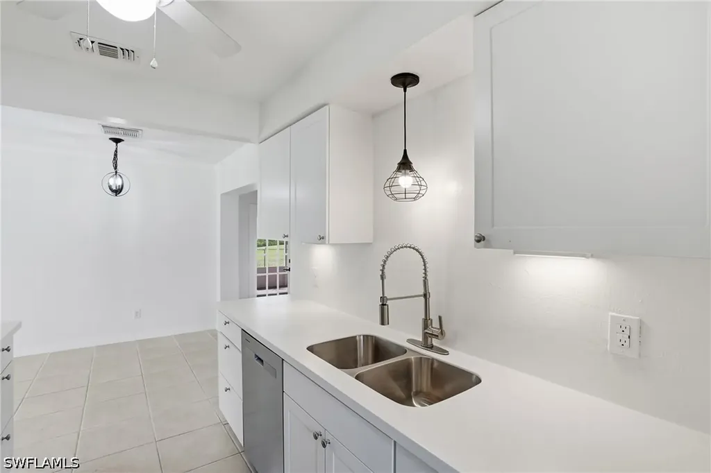 9920 Almetta Avenue Fort Myers FL 33919