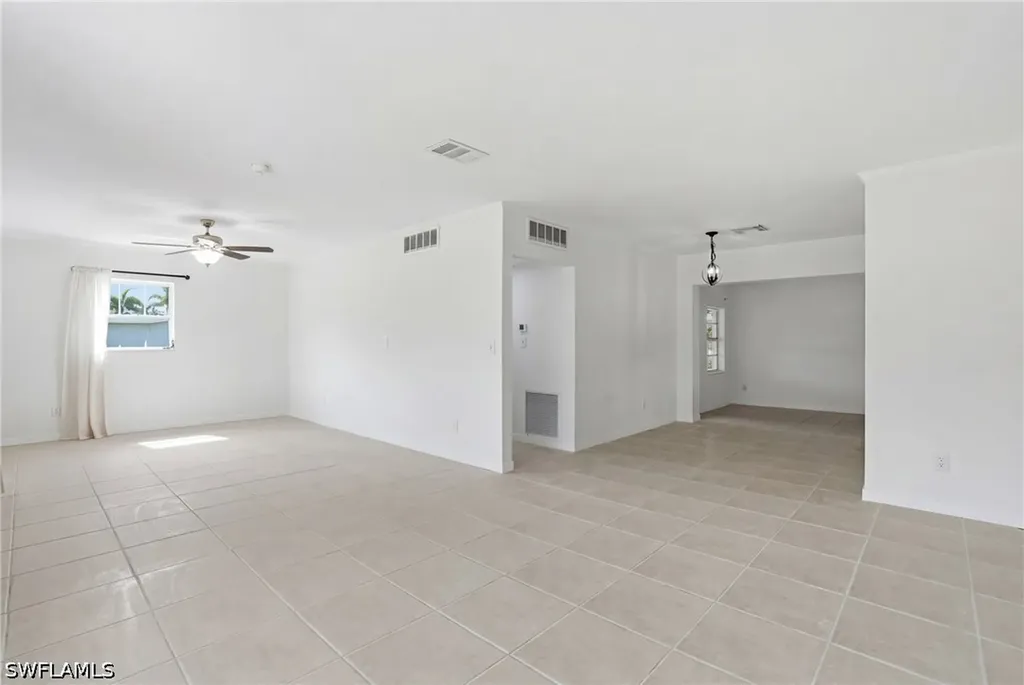 9920 Almetta Avenue Fort Myers FL 33919