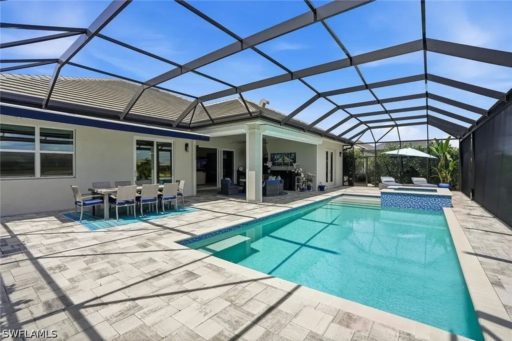 14386 Laguna Springs Lane Naples FL 34114