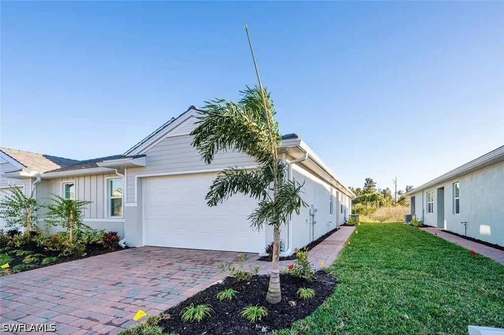 1066 Enbrook Loop Naples FL 34114