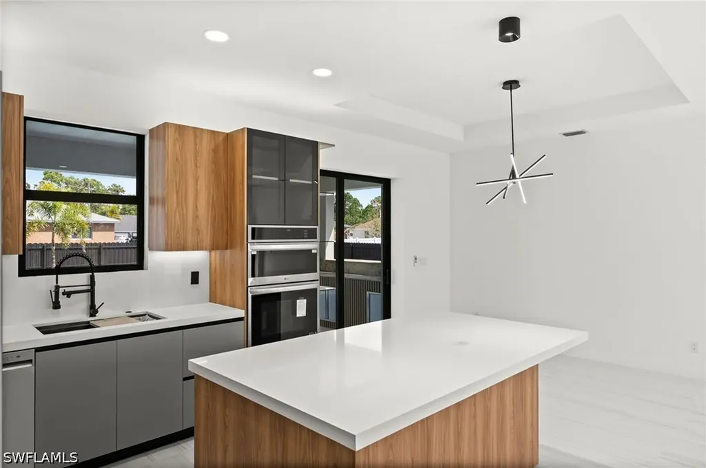2519 NW 18th Place Cape Coral FL 33993