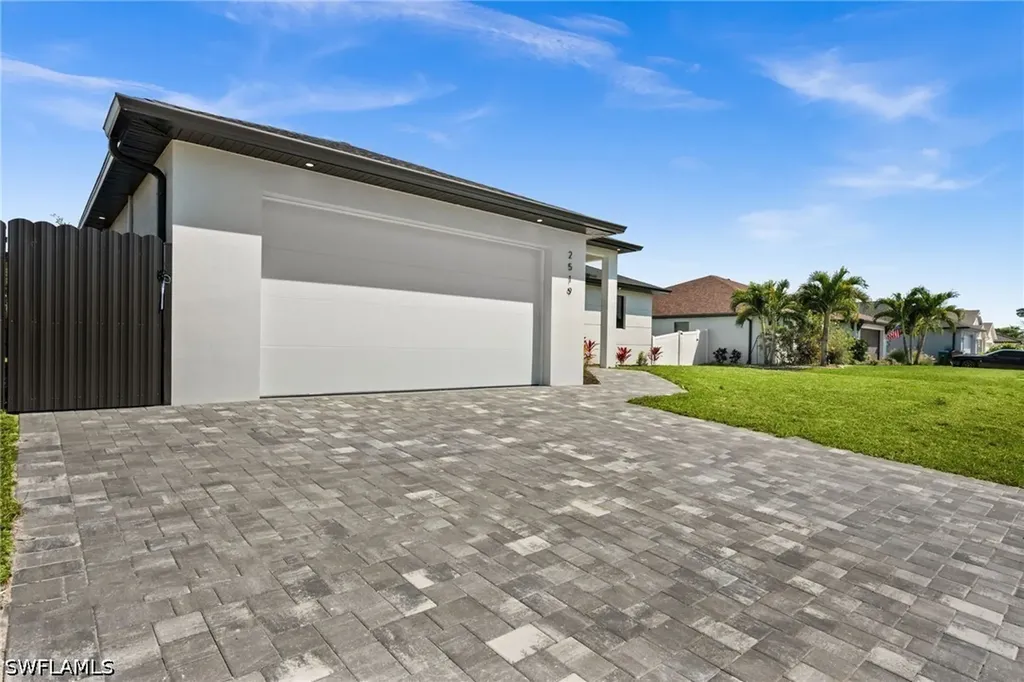 2519 NW 18th Place Cape Coral FL 33993