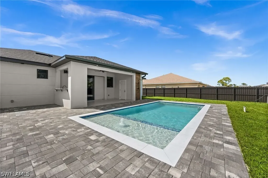 2519 NW 18th Place Cape Coral FL 33993
