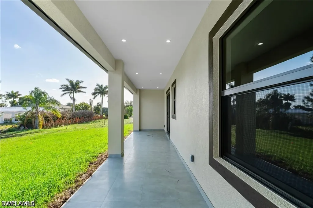 2815 19th Street SW Lehigh Acres FL 33976