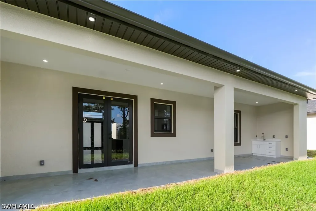 2815 19th Street SW Lehigh Acres FL 33976
