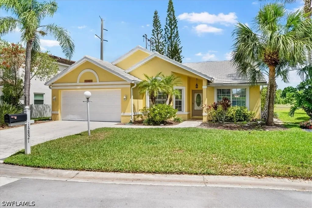 12821 Eagle Pointe Circle Fort Myers FL 33913