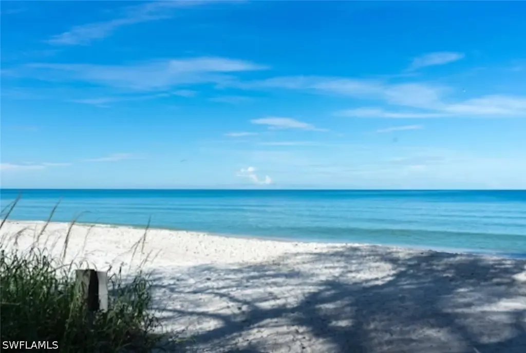 4084 New Moon Court Naples FL 34112