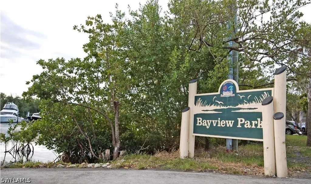 4084 New Moon Court Naples FL 34112