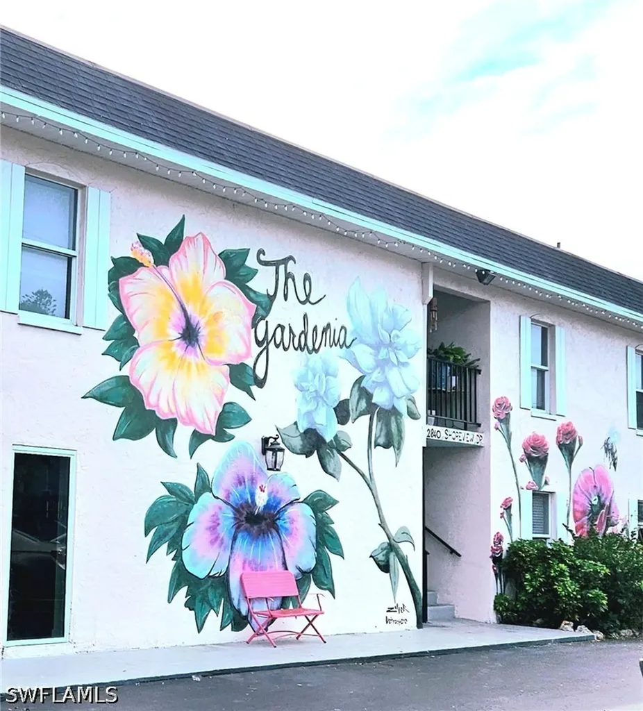 4084 New Moon Court Naples FL 34112