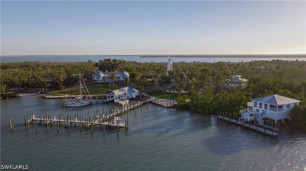303 Useppa Useppa Island FL 33924