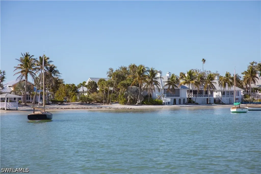 303 Useppa Useppa Island FL 33924